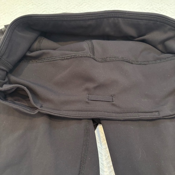 Lululemon Wunder Under Black Crop Leggings Size 6 Mesh Detail Drawstring Pockets - Picture 8 of 13